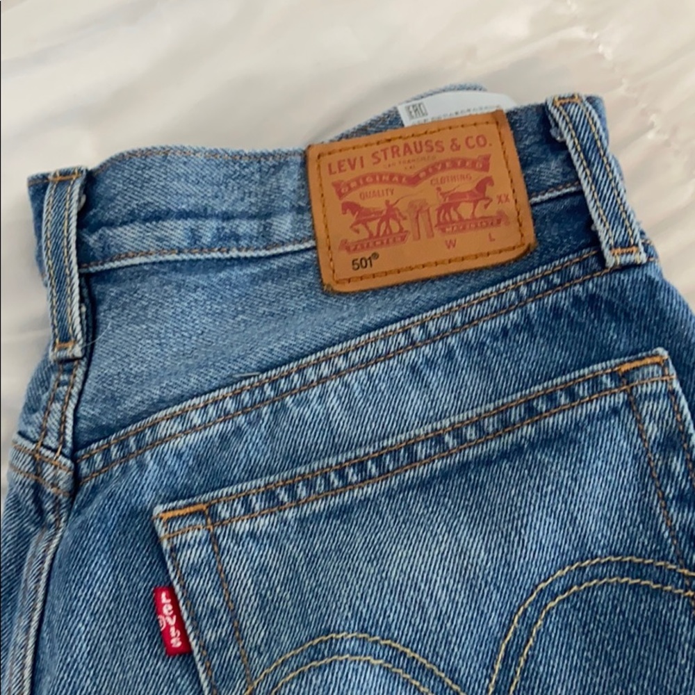 High waisted Levi 501’s